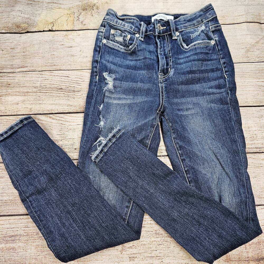 Zenana Skinny Jeans Womenβs Size 24 DPP-1708DD Distressed Dark Wash